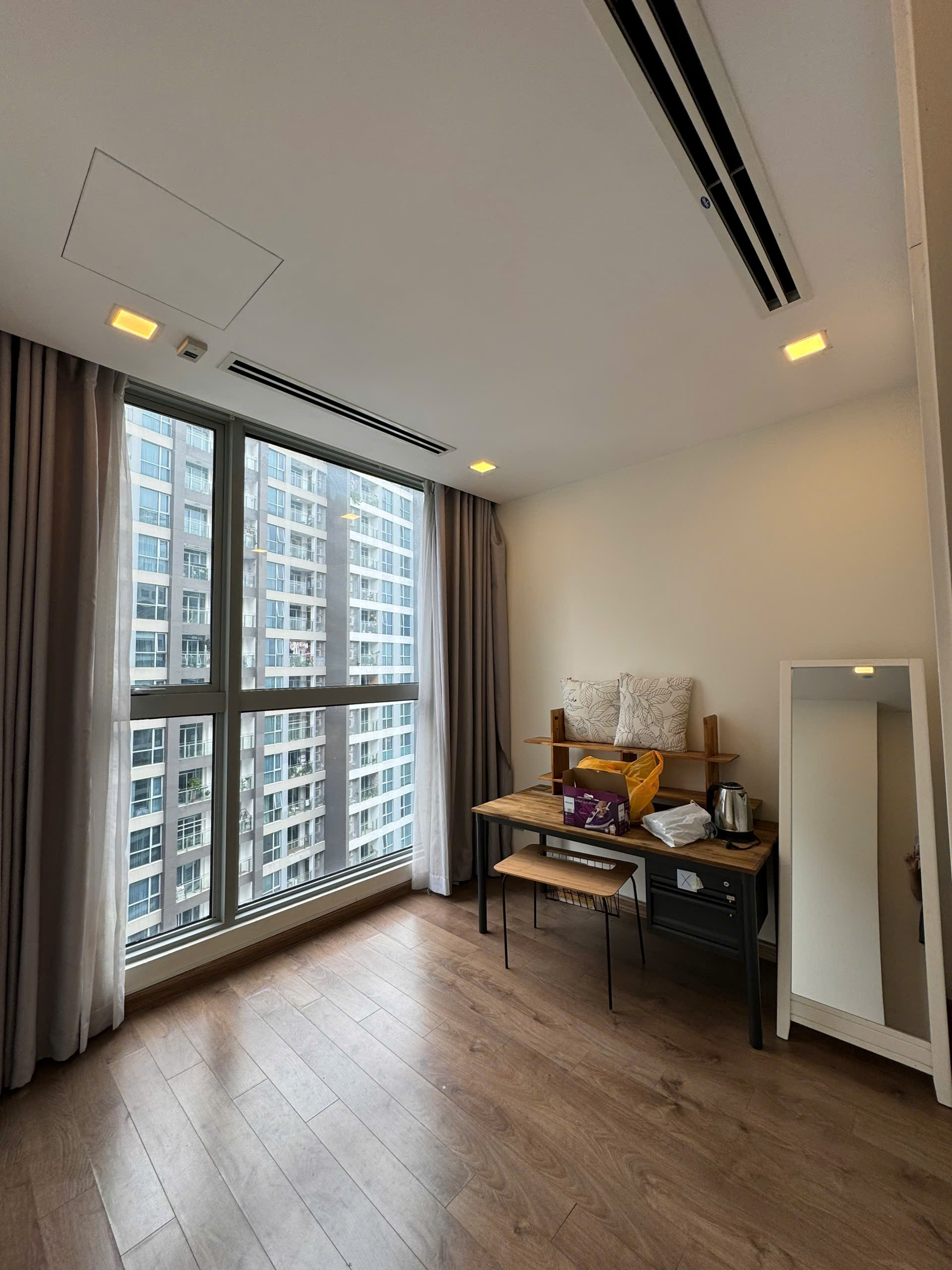 Vinhomes-Central-park-Park-1-2pn-P1-33.03-gia-thue-24tr-net-1