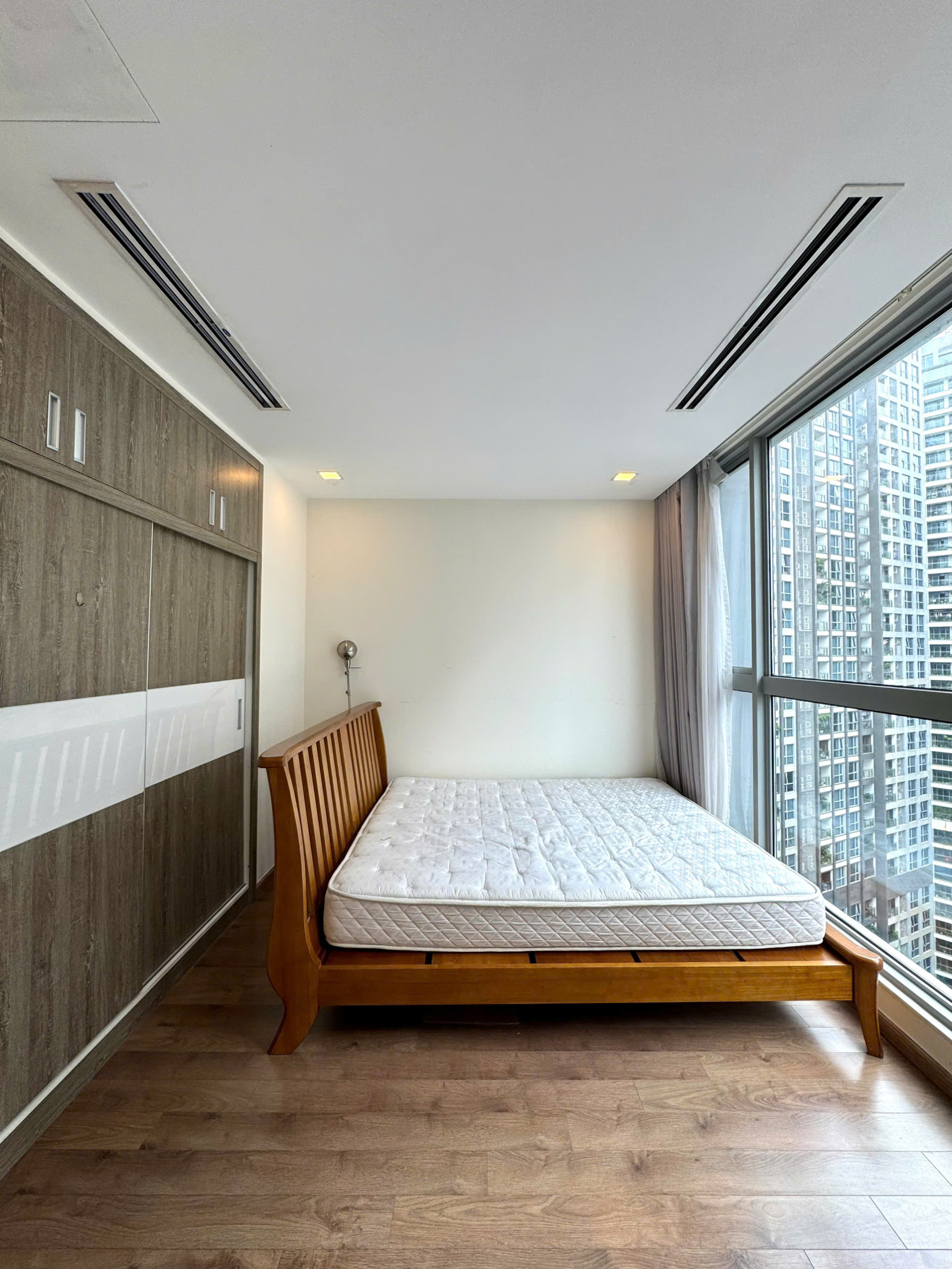 Vinhomes-Central-park-Park-1-2pn-P1-33.03-gia-thue-24tr-net-4