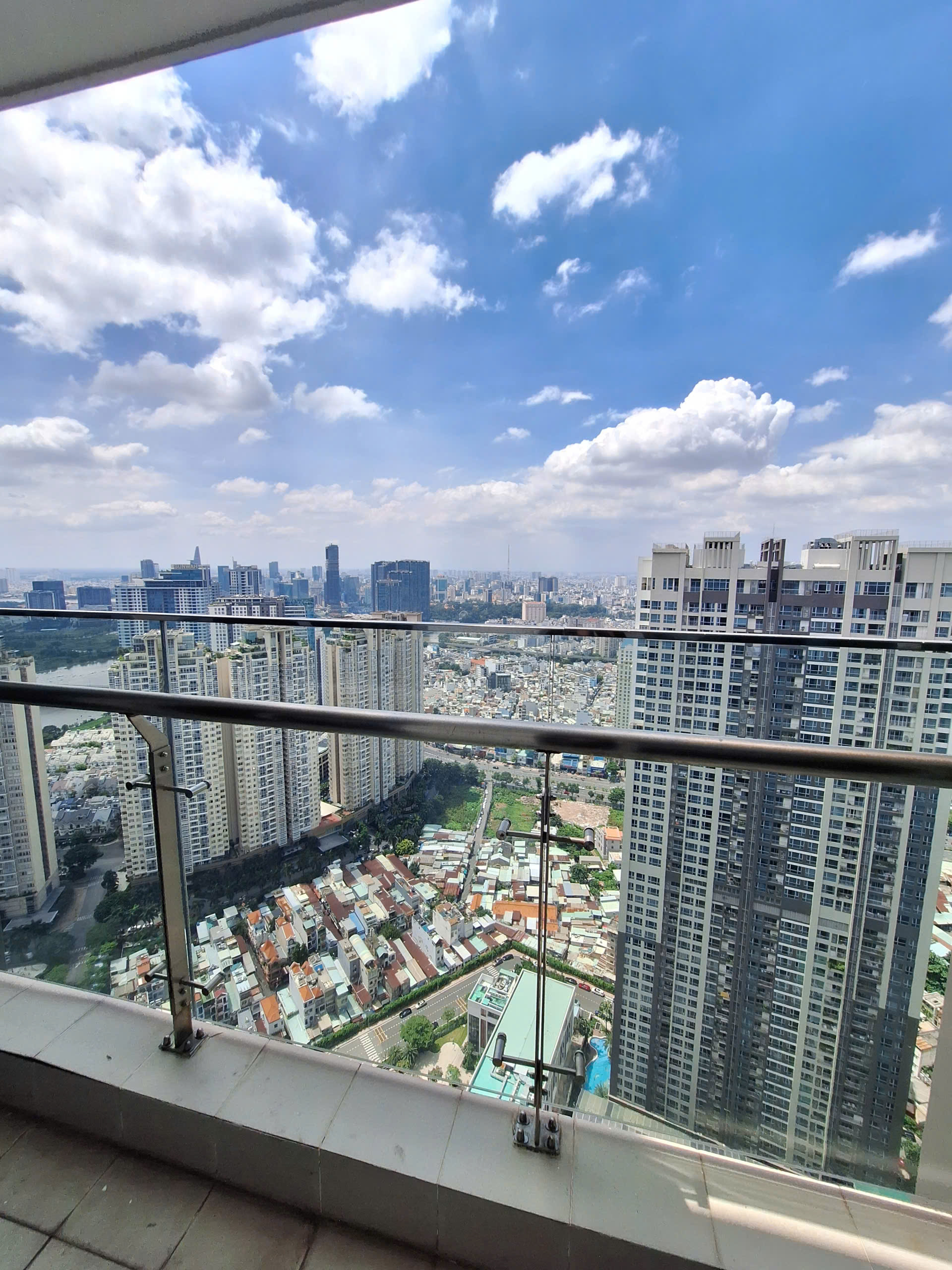 Vinhomes-Central-Park-park-6-4