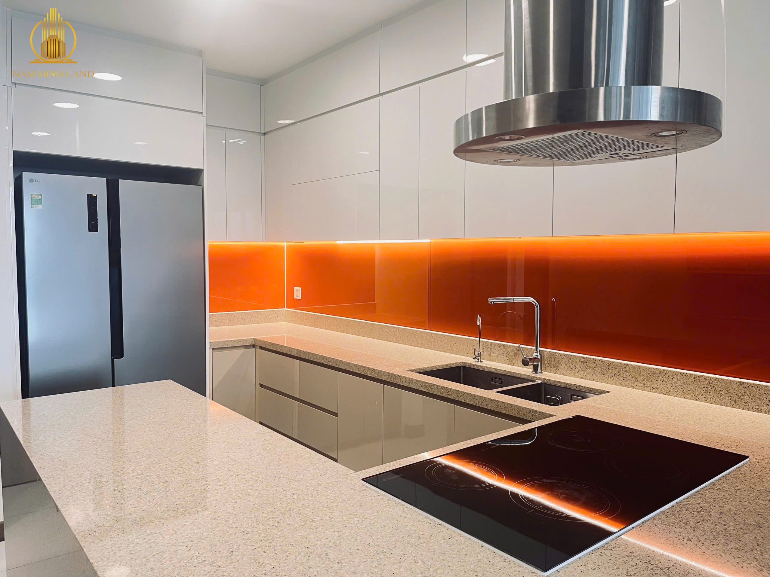 z7370142176217_bf6a8290186efe3a0f07684db3477182