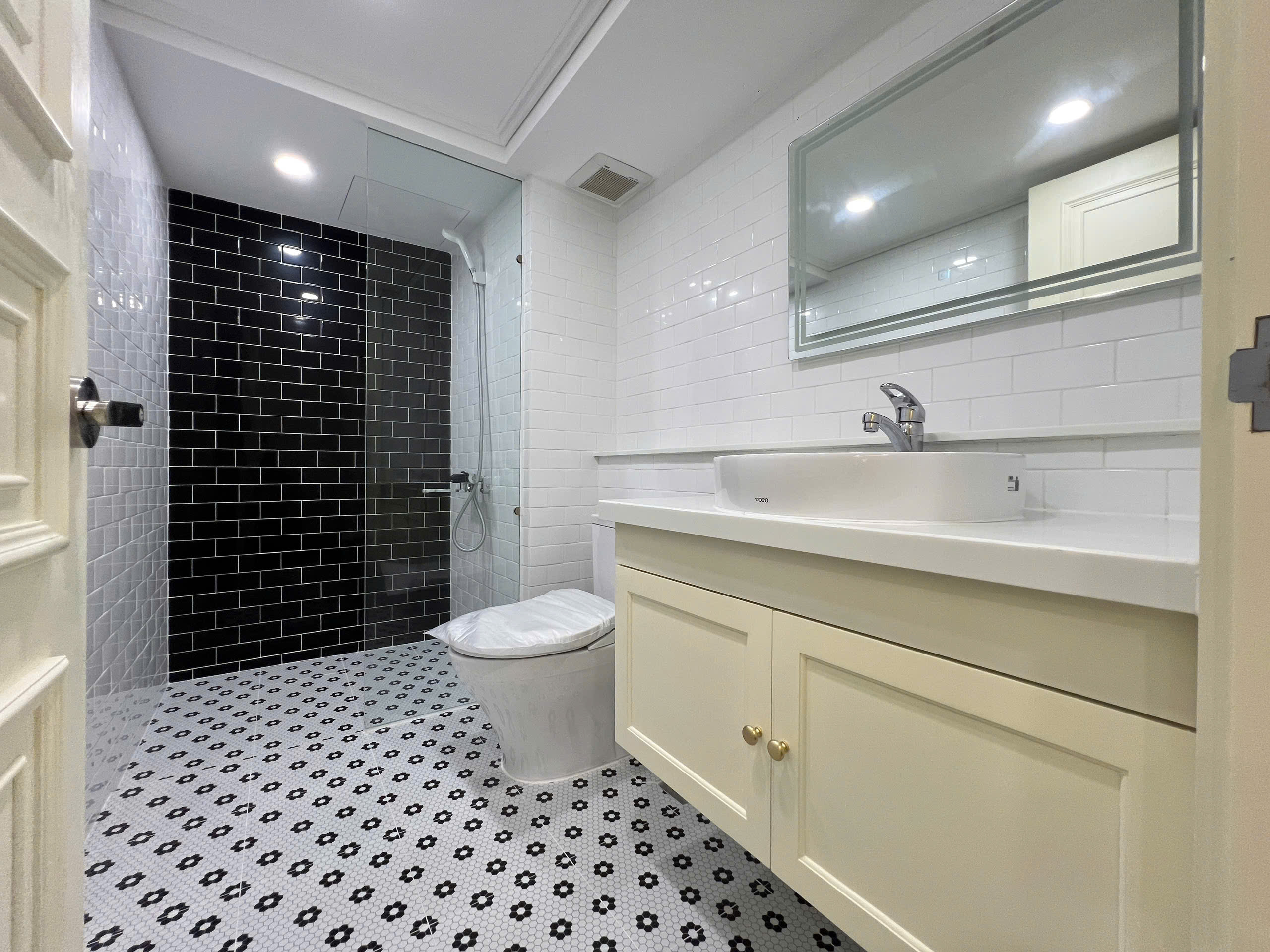 z7421907683029_5fbf8d9f244c7988c45f30119798ce4e