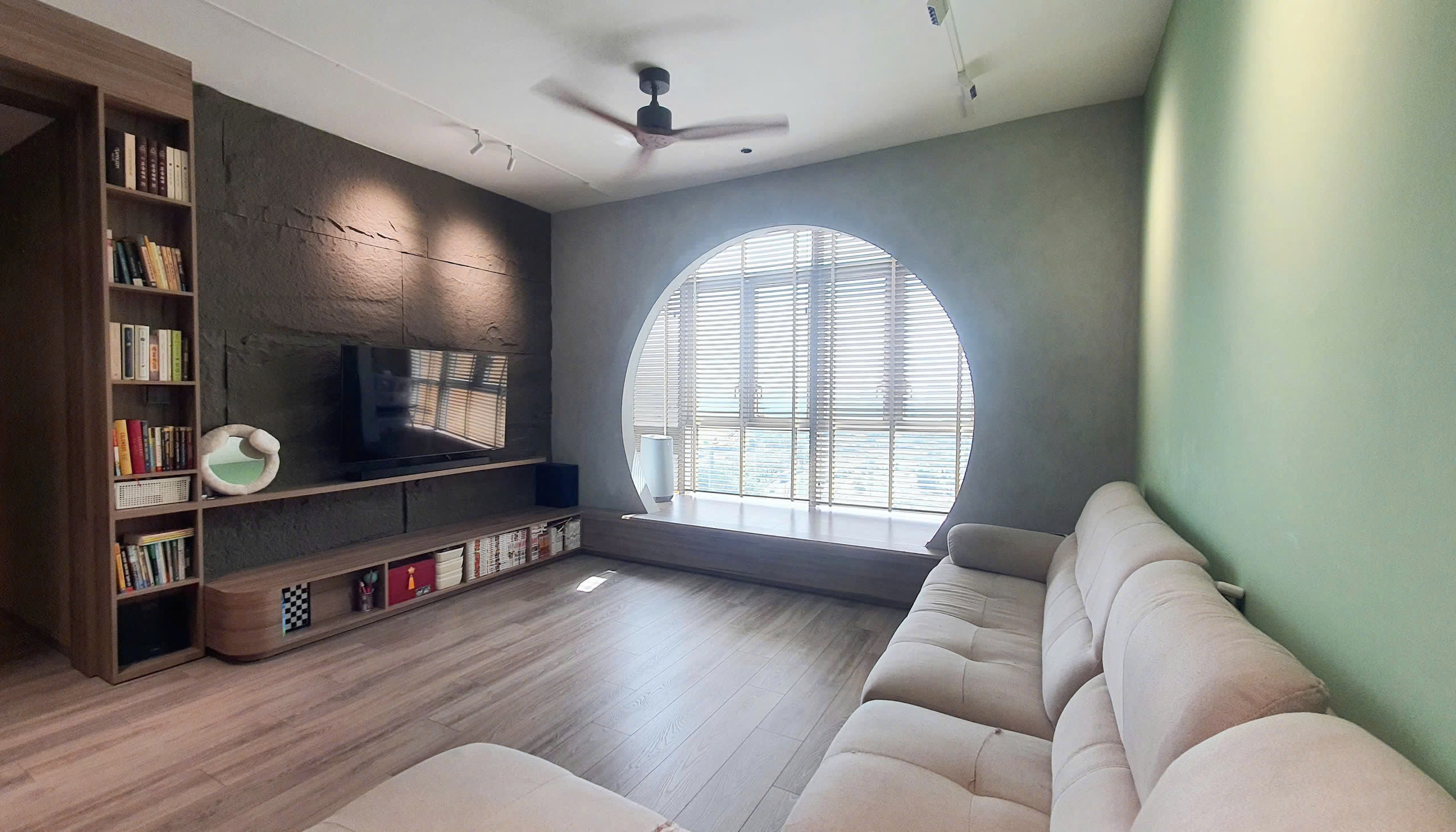 z7422242304445_c303df7a838e086f3b62e03e1afd6021