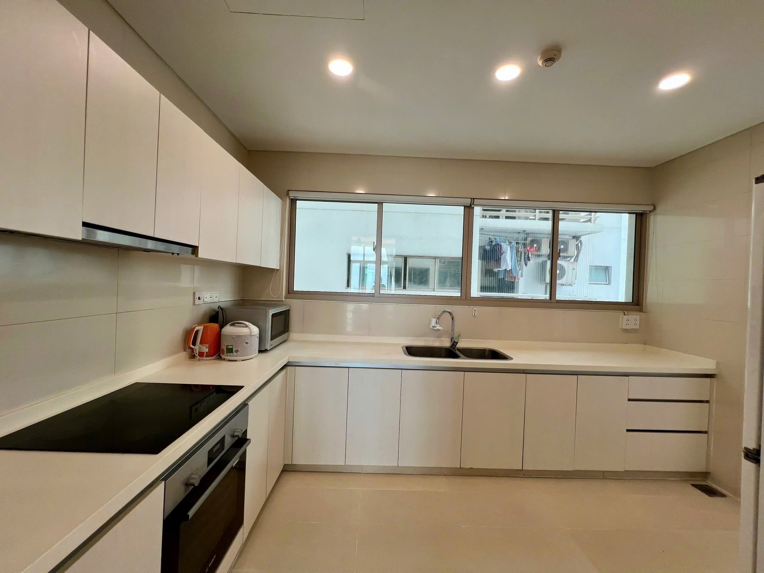 z7422249119642_d9695785a6c0512ee5659d5b790c804e