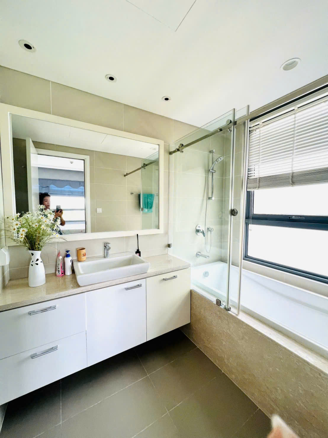 z7439665844503_cfb79b935df6bd32c8e1fc4d4c0aae86