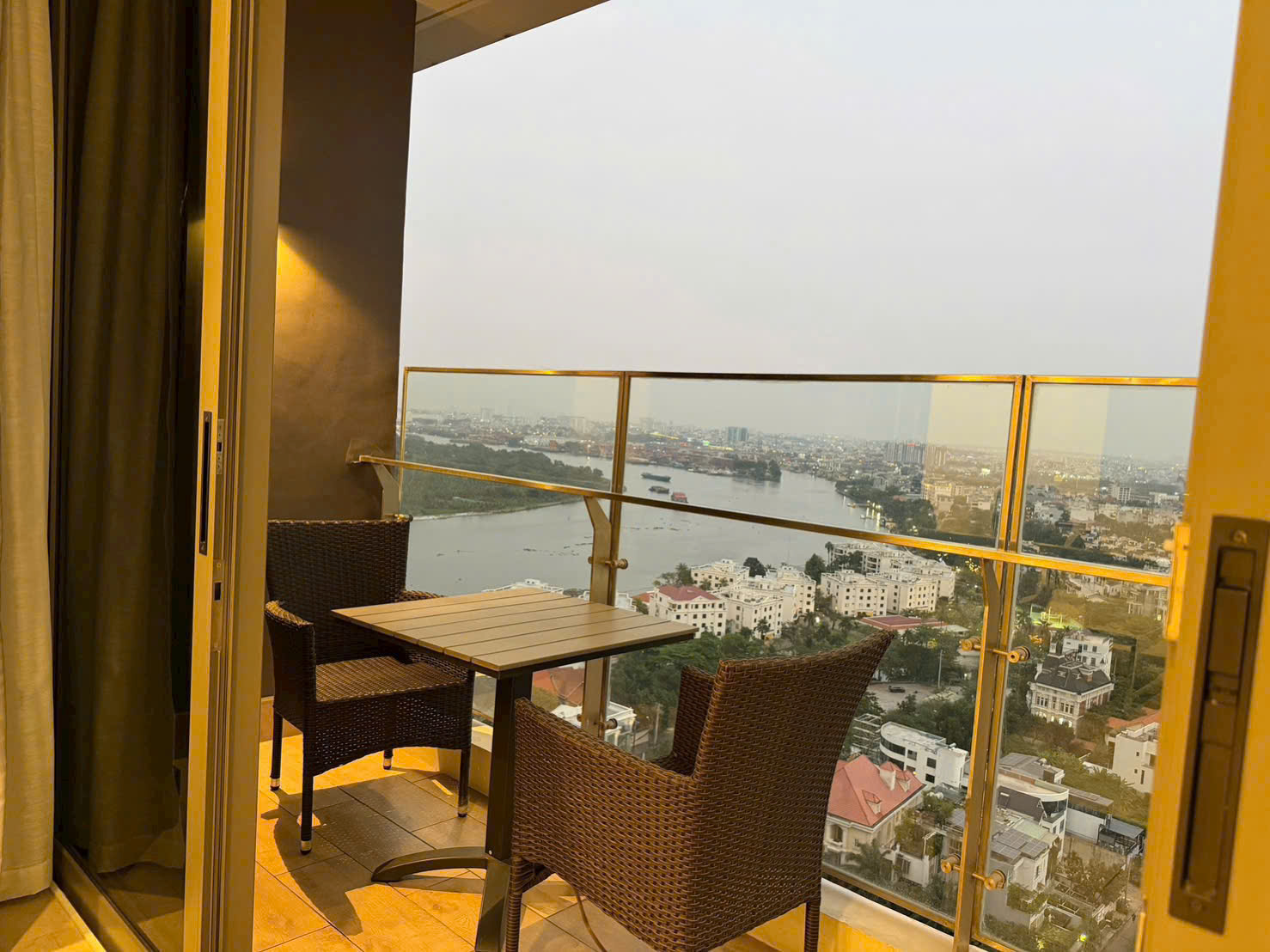 CHO THUÊ CĂN HỘ CAO CẤP THE NASSIM THẢO ĐIỀN – 3PN VIEW SÔNG SIÊU ĐẸP