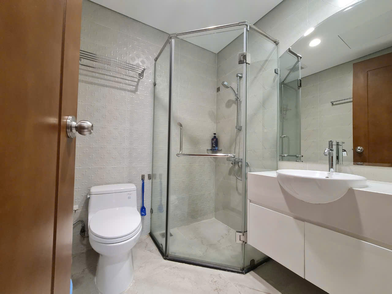 z7482777777701_17c2276e7493ad81070b0f9b89c4df3f